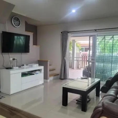 Any Village Апартаменты Скопье